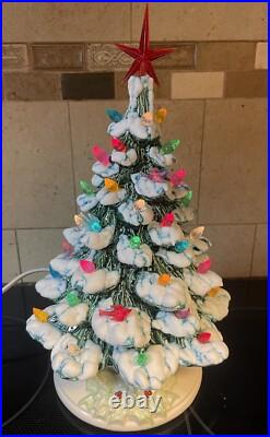 10.5 Nowell's Mold Ceramic Christmas Tree & Holly Base 1979 Vintage Bird Lights