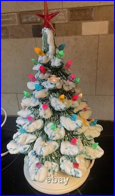 10.5 Nowell's Mold Ceramic Christmas Tree & Holly Base 1979 Vintage Bird Lights