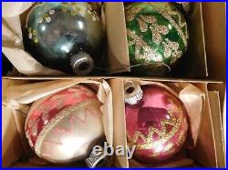 10 Round Decorated Vintage Poland Christmas Tree Ornaments in Box