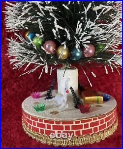 19 Vintage 1950s Musical Christmas Tree Bottle Brush Sisal Snow Balls Working