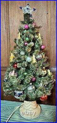 1940s GLOLITE TABLETOP CHRISTMAS TREE WITH VINTAGE ORNAMENTS