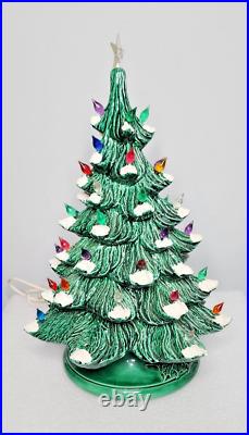 1978 Vtg Nowell's Mold 17 Lighted Ceramic Christmas Tree with Snow Holly Base