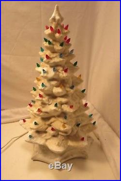 21 Inch VTG WHITE Ceramic Light Up Christmas Tree Byron Mold 1972 Tabletop Retro