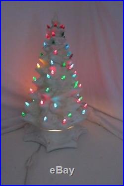 21 Inch VTG WHITE Ceramic Light Up Christmas Tree Byron Mold 1972 Tabletop Retro