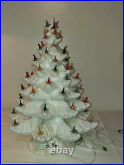 21 VINTAGE MUSICAL CERAMIC CHRISTMAS TREE 21 WHITE PEARL IRIDESCENT Glitter