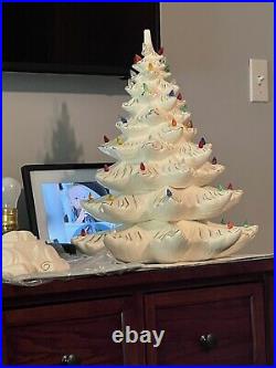 23 Vintage White with Gold Accents Lighted Ceramic Christmas Tree with Base 1970