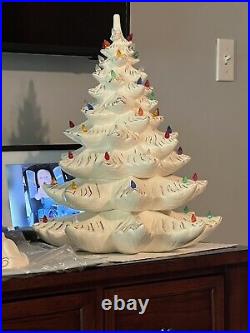 23 Vintage White with Gold Accents Lighted Ceramic Christmas Tree with Base 1970