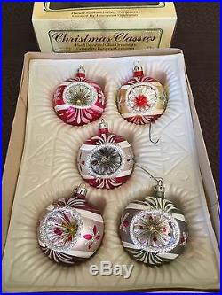 33 Vintage Christmas Tree Ornaments Indents Tear-drop Romania Hand Decorated