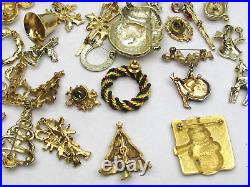 40 Vintage Christmas Brooch Lot Gold Tone Tree Angel Santa Sleigh Holly Wreath