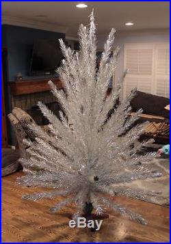 6-1/2' Vintage 1960's Angel Pine Aluminum Christmas Tree Orig Box