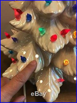 70's Vintage Large 19 White Lighted Ceramic Atlantic Mold Christmas Tree WithStar
