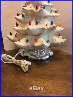 70's Vintage Large 19 White Lighted Ceramic Atlantic Mold Christmas Tree w Star