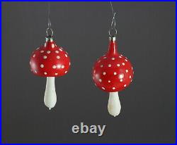 8 VINTAGE BLOWN GLASS MUSHROOMS / Fly agaric (# 11577)