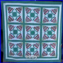 Antique Quilt, Christmas Trees, Red and Green #17835