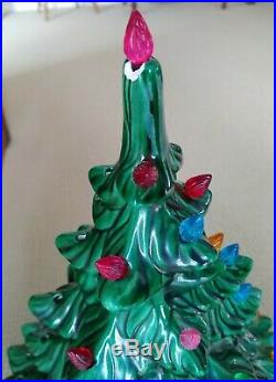 Atlantic Mold Ceramic Christmas Tree Large 24 Vintage 1973