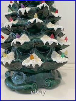 Beautiful Vintage 18 Atlantic Mold Ceramic Christmas Tree w Lights Glitter Snow