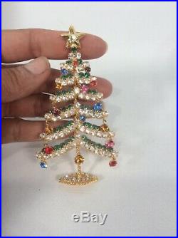 Beautiful Vtg Large Christmas Tree Rhinestone Gold Tone pin Brooch
