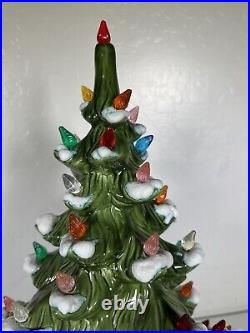 Christmas Tree Atlantic Mold Ceramic Light Up Snow Flocked 1975 Vintage 16