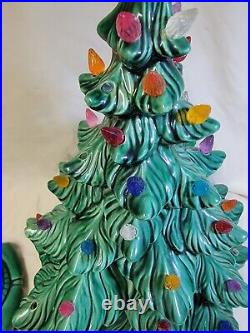 Christmas Tree Ceramic 1970 Vintage RARE with lights and base