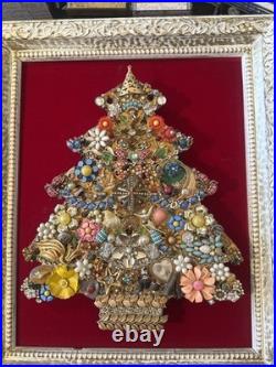 Costume Jewelry Christmas Tree 1970's Vintage (lights Work)