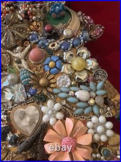 Costume Jewelry Christmas Tree 1970's Vintage (lights Work)