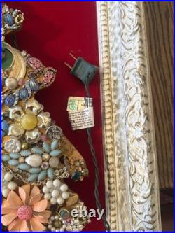 Costume Jewelry Christmas Tree 1970's Vintage (lights Work) Costume Jewelry Christmas Tree 1970's Vintage (lights Work)