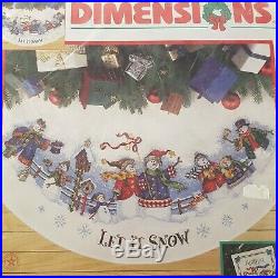 Dimensions cross stitch tree skirt Let it Snow Carolers 8618 Christmas vintage
