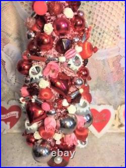 Fabulous Valentine's Day Bottlebrush Tree Vtg Xmas Ornaments Mercury Glass Base