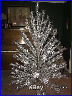 Fabulous Vtg Peco 6 Ft Deluxe Christmas Pine Tree Silver Aluminum Pom Pom Tinsel
