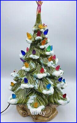 Gorgeous! Large Vintage Atlantic Mold Flocked Musical Ceramic Christmas Tree 18