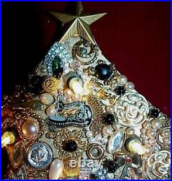 Gorgeous! Ooak! Vintage Framed Lights Jewelry Christmas Tree Folk Art Picture