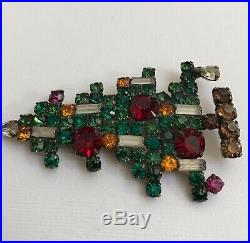 Gorgeous Vintage Collectible WEISS 6 Candle Rhinestone Christmas Tree Brooch
