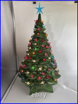 Handmade Vintage Large Ceramic Green Christmas Tree 20x12 musical base 1981 Read