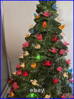 Handmade Vintage Large Ceramic Green Christmas Tree 20x12 musical base 1981 Read