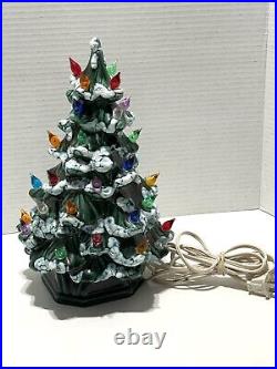 Holland Mold Ceramic Christmas Tree 12 Tall With Base Tested & Lights Up Vintage