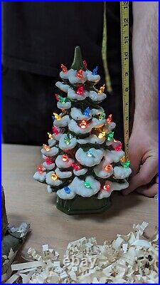 Holland Mold Ceramic Christmas Tree 12 Tall With Base Tested & Lights Up Vintage