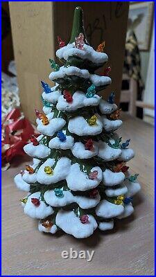 Holland Mold Ceramic Christmas Tree 12 Tall With Base Tested & Lights Up Vintage