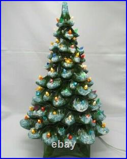 LARGE VINTAGE CERAMICS CLASS CHRISTMAS TREE with MUSIC BOX 19 TALL