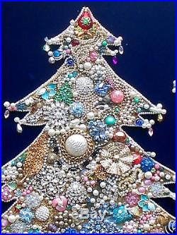 LP HUGE Vintage Framed Costume Jewelry Christmas Tree Velvet Spectacular