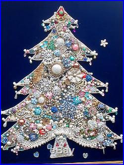 LP HUGE Vintage Framed Costume Jewelry Christmas Tree Velvet Spectacular