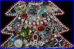 LargeVINTAGEFramedJEWELRY Christmas TREERhinestones COSTUME Beads PEARLS