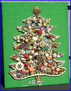 Lovely Vintage Jewelry Christmas Tree Mid Century Moderm Pins Pearls