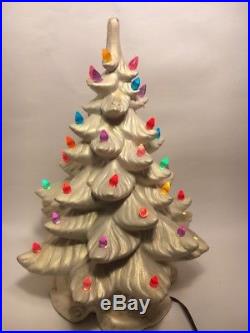 Musical Box Vtg Ceramic Lighted White Gold Christmas Tree Atlantic Mold