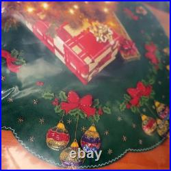 NEW Vintage Bucilla Jeweled Ornaments 41.5 Felt Christmas Tree Skirt Kit #84964