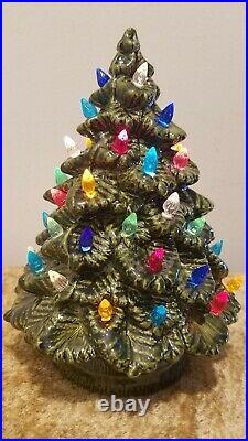 Newells Inc Vintage 1990 Ceramic Christmas Tree approx 8 inches H, 6 inches W