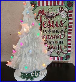 Nowell Molds 1980 Vintage White 18 Ceramic Christmas Tree withBase & Bulb Works