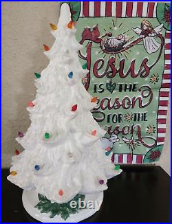 Nowell Molds 1980 Vintage White 18 Ceramic Christmas Tree withBase & Bulb Works