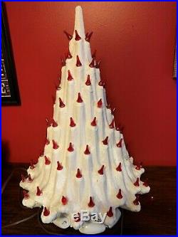 Rare Vintage Ceramic Lava Christmas tree with original rocket bulbs 21 tall
