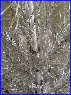 Rare Vintage Regal Sapphire Aluminum Christmas Tree 6ft Model-526