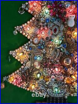 STUNNING LIGHT UP Vintage Christmas Tree Brooch Framed Jewelry Art Handmade